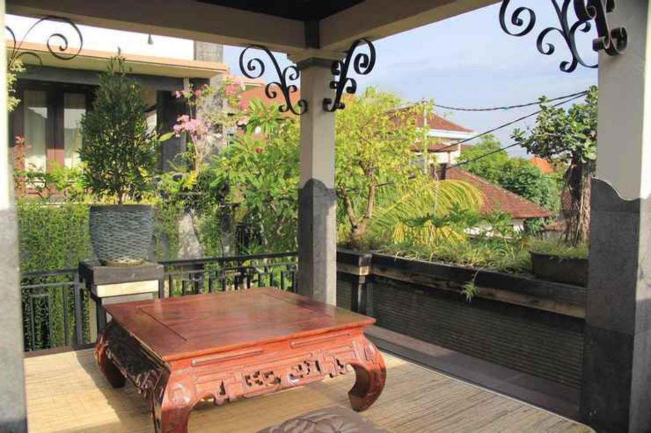 Oyo 90274 Odah Guest House Kuta  Luaran gambar