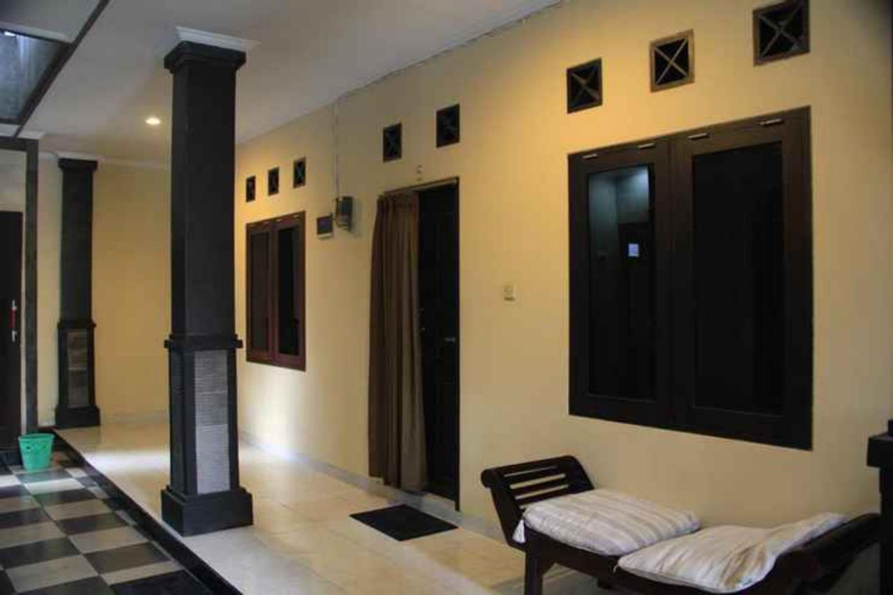 Oyo 90274 Odah Guest House Kuta  Luaran gambar